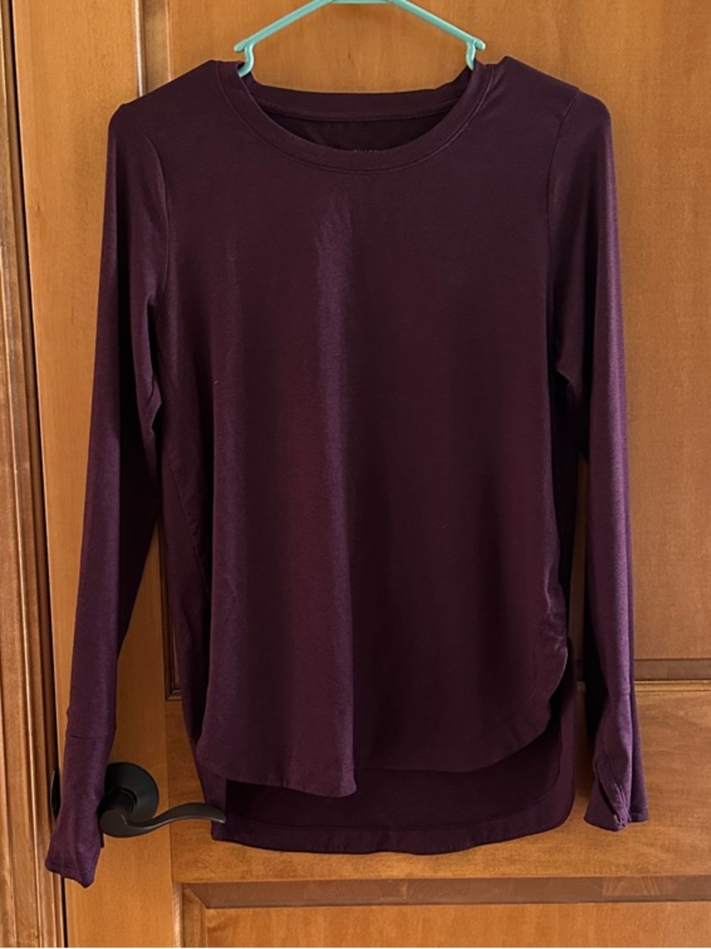 Athleta Uptempo Long Sleeve Top Heathered Burgundy Crewneck Thumbholes Small